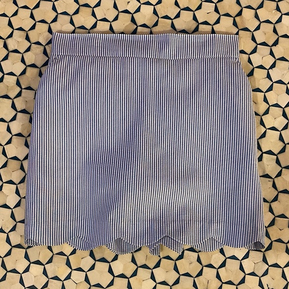 Vineyard Vines Performance Skort size 7/8 - Picture 5 of 5